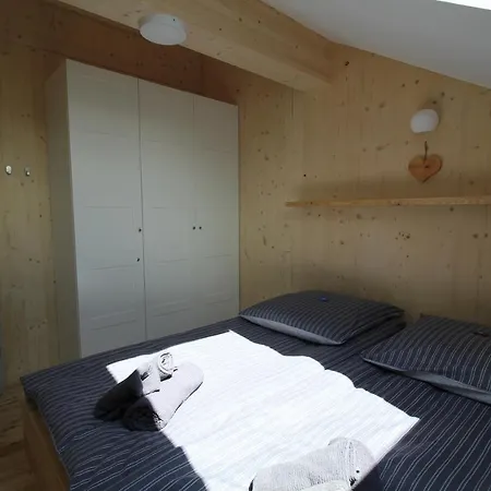 Auszeit Ferienhaus Für 6 Personen ,mit Großer Terrasse Und Panoramablick, -a1 Haus 436 B Mitte- Ferienhaus Turracher Hohe